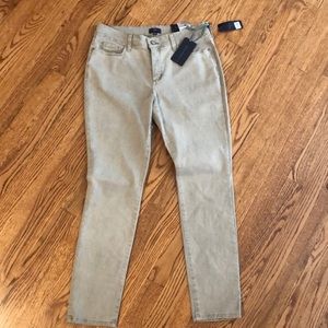 NTW NYDJ Legging Pant! Size 8P Grey